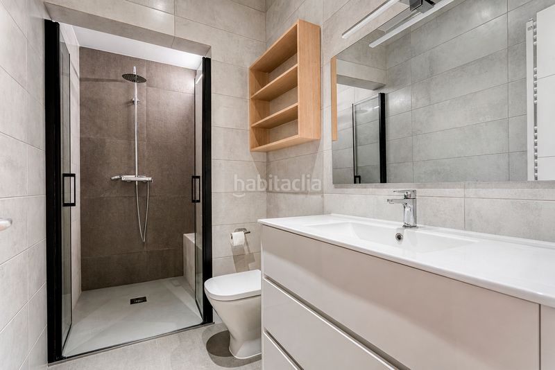 Foto 4f5e675f-1629-47f7-8838-b0d5360be9d4. Casa amb calefacció aparcament a Poble Sec Igualada