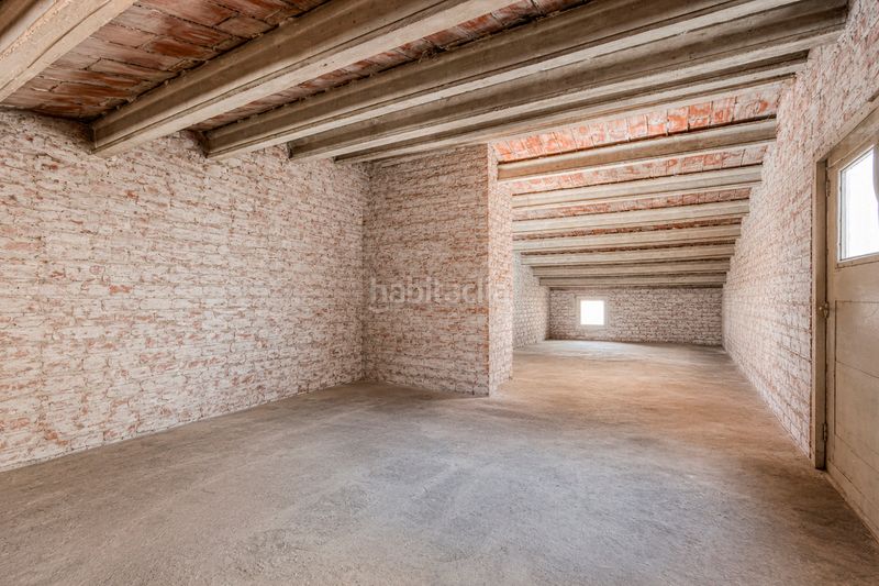 Foto 76309624-5d5a-4f2f-a8a5-13a36d100998. Casa amb calefacció aparcament a Poble Sec Igualada