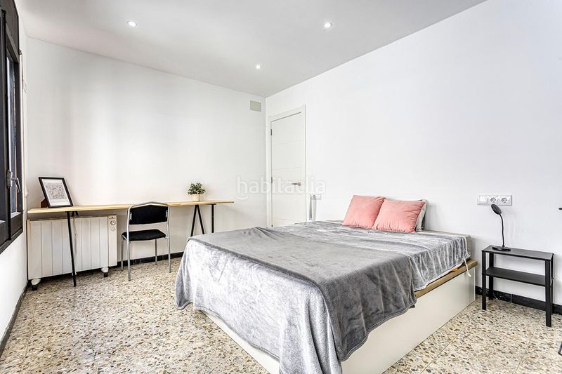 Foto fdbeb1a8-f10a-4a69-a528-ffb4cf71e98b. Casa amb calefacció aparcament a Centre Igualada