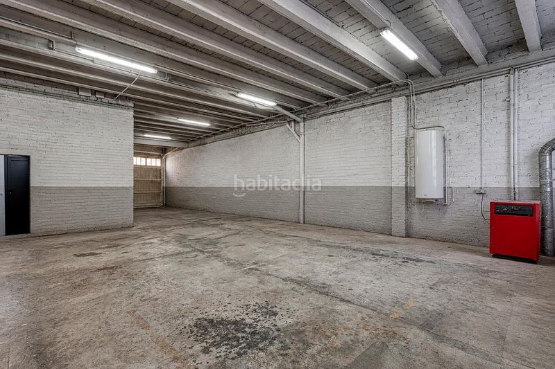 Foto 56386360-1108-4fd7-ba5d-3556c89f1189. Casa amb calefacció aparcament a Poble Sec Igualada