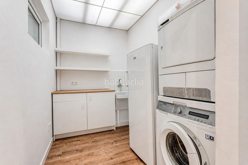 Foto b57481db-003a-49ad-9e2d-646400bdae22. Casa amb calefacció aparcament a Poble Sec Igualada