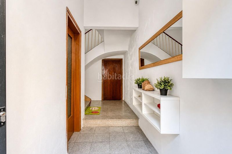 Foto e28f9f3a-663f-40e0-a236-31855a75f9fa. Casa amb calefacció aparcament a Poble Sec Igualada