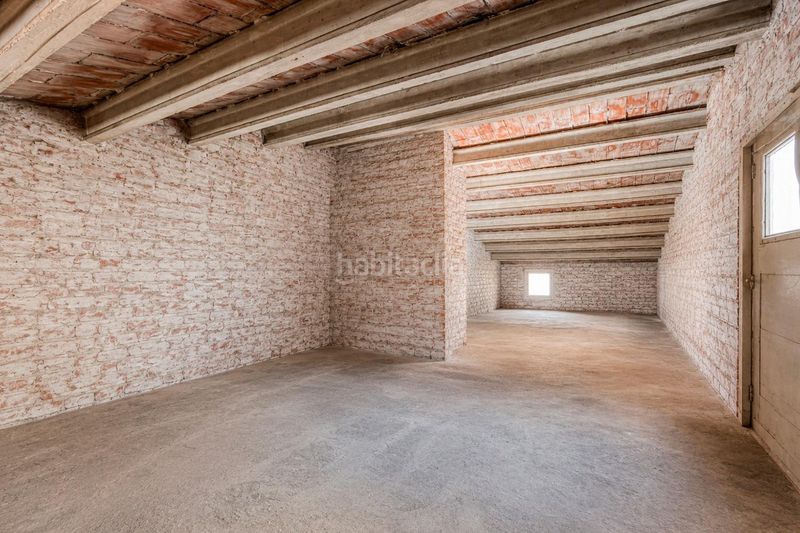 Foto f98161fc-3378-4b53-a5c7-c917d899462e. Casa amb calefacció aparcament a Poble Sec Igualada