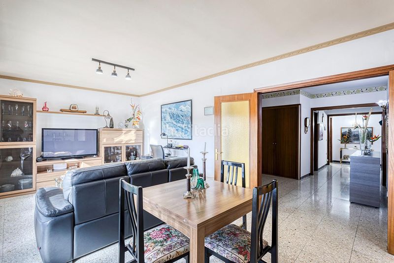 Foto 0401e855-4845-4c1c-9e7c-2e52ff52def0. Casa chalet adosat a en Llevant Igualada