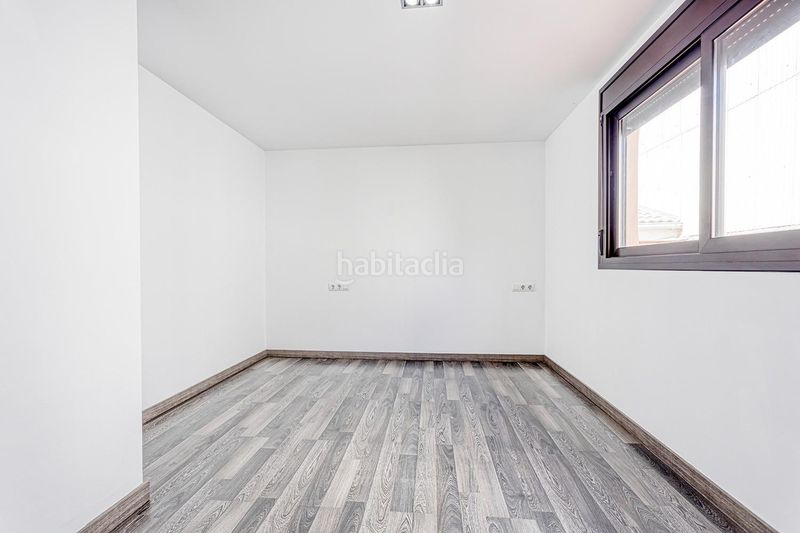 Foto 1f1a50e1-89c9-4b18-9520-df64b4ec8cc2. Casa chalet adosat a en Llevant Igualada