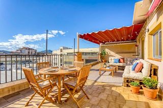 Casa a Llevant. Chalet adosat a igualada