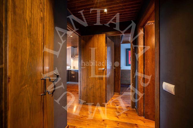 Foto 45b3710b-a8f4-452b-b1fa-f9762951ee8a. Tríplex en desconocido 28 imponente triplex con impresionantes vistas en pleta nheu en Naut Aran