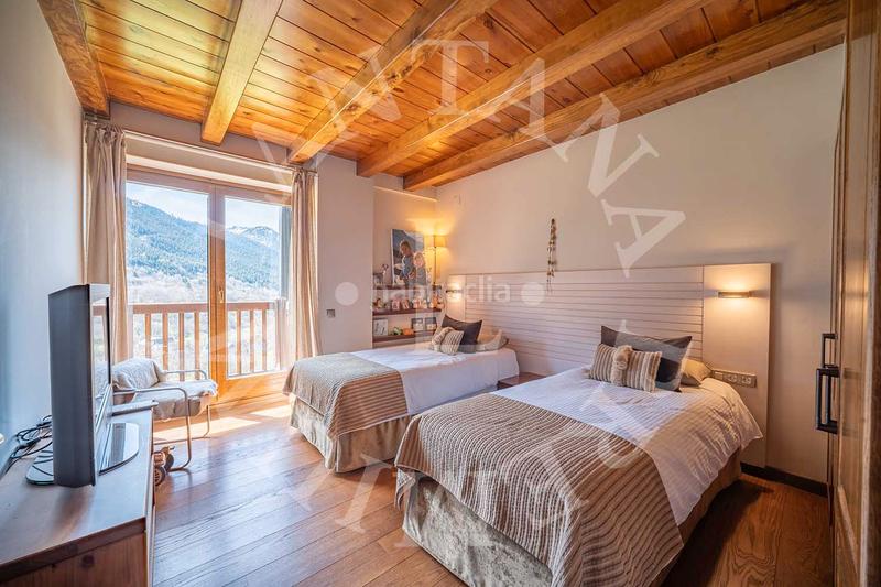 Foto 76220bd3-60f5-4399-8d47-7655e96b21c0. Reihenhaus in carrèr de santa eulària 19 in Unha Naut Aran