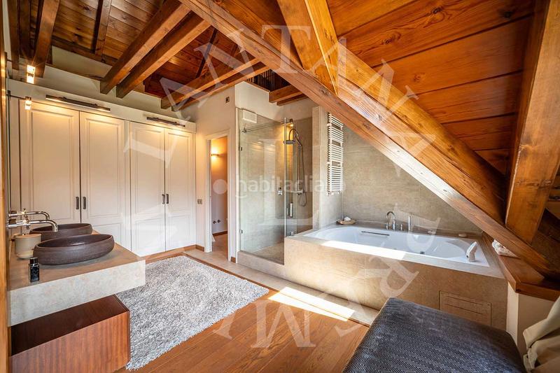 Foto 95474b19-5d47-4ecd-a547-0f83aabfb8e1. Reihenhaus in carrèr de santa eulària 19 in Unha Naut Aran