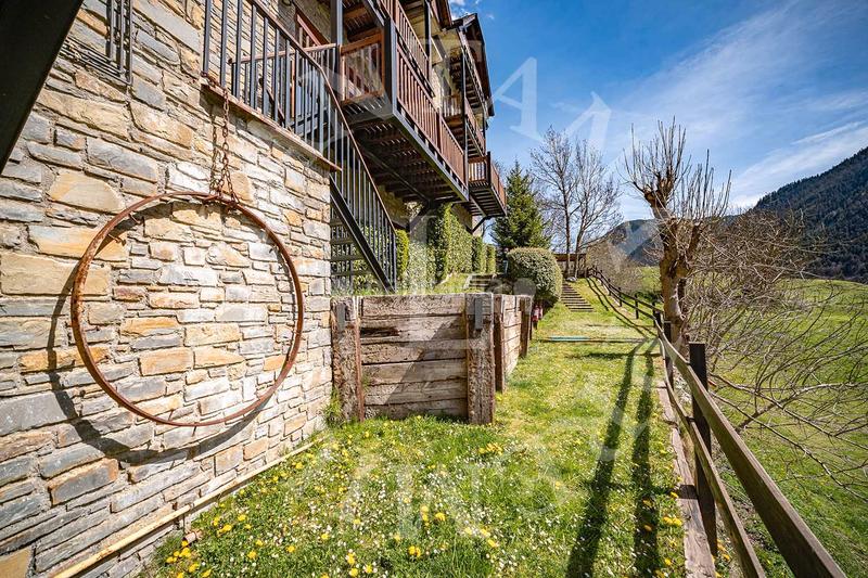 Foto b208e6e1-aa31-4e0b-acde-f29f665d8ca0. Reihenhaus in carrèr de santa eulària 19 in Unha Naut Aran