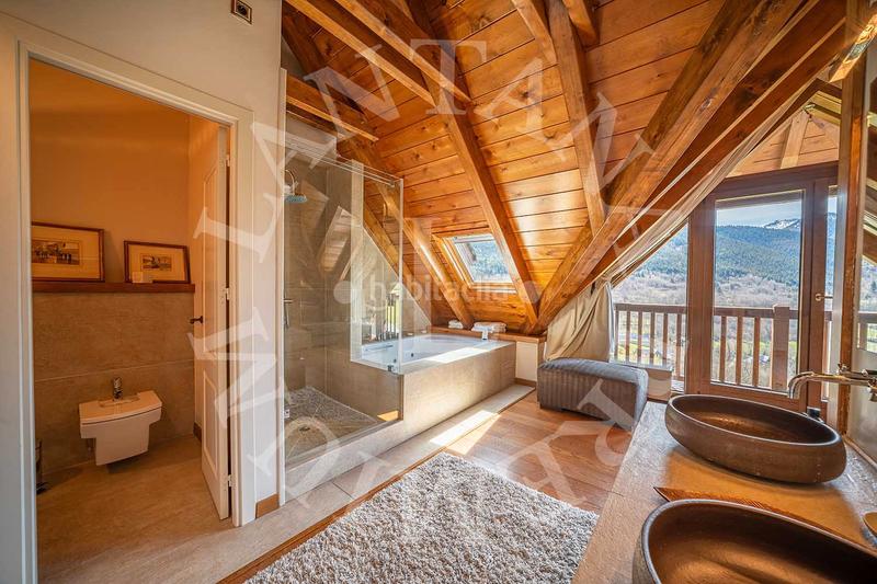 Foto db7eef68-bb62-4052-82b1-1d9f633b8d00. Reihenhaus in carrèr de santa eulària 19 in Unha Naut Aran