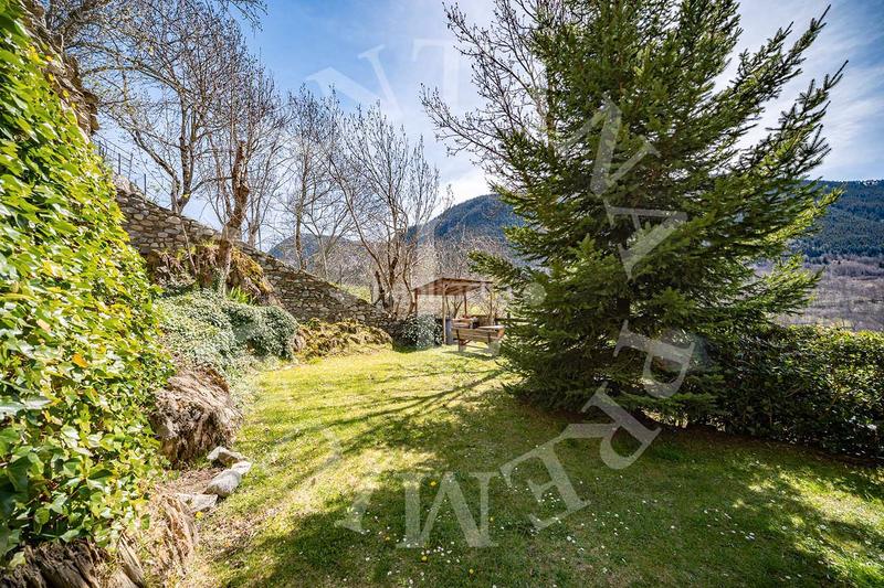 Foto e4b2d292-b4cd-4268-b124-8dfca5c7397e. Reihenhaus in carrèr de santa eulària 19 in Unha Naut Aran