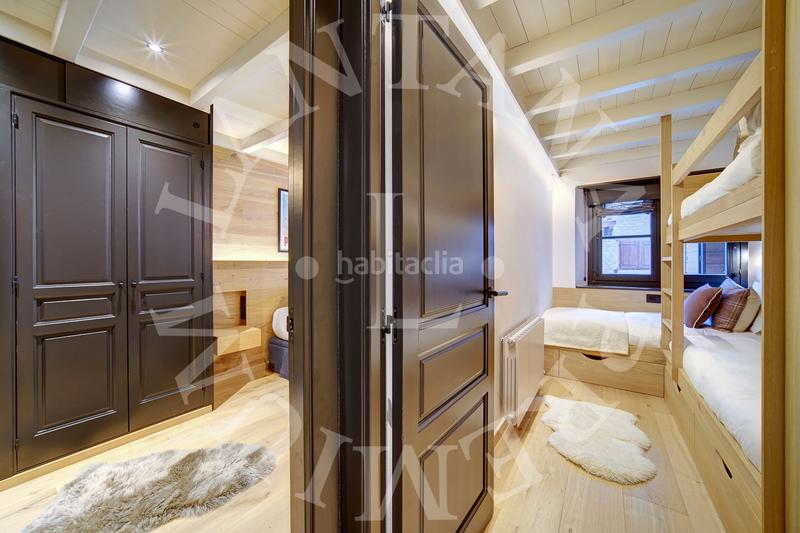 Foto 44d085ae-1389-4e86-ba28-22bfa7e58f52. Appartamento in calle perimetrau 4 in Baquèira Naut Aran