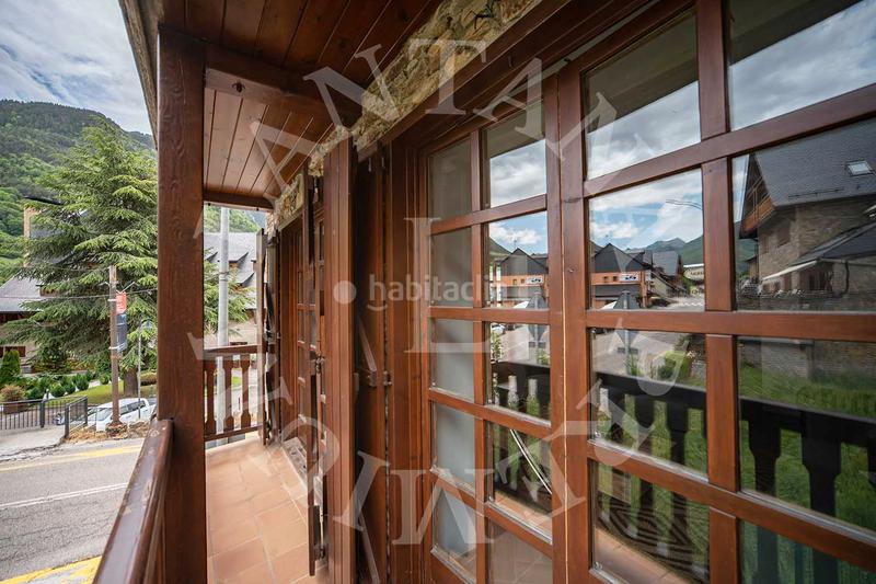 Foto 4d2b5531-6940-491e-adf1-4259b001e996. Pis a carrer reiau;ag. Arties 9 a Arties Naut Aran