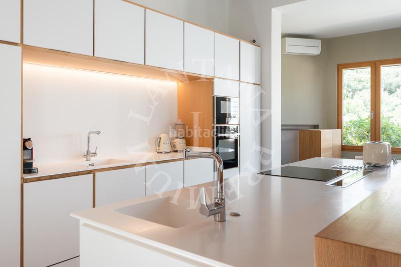 Foto 23fbda1e-6103-4180-b36a-caa580b73ade. Maison avec chauffage parking dans Sarrià Barcelona