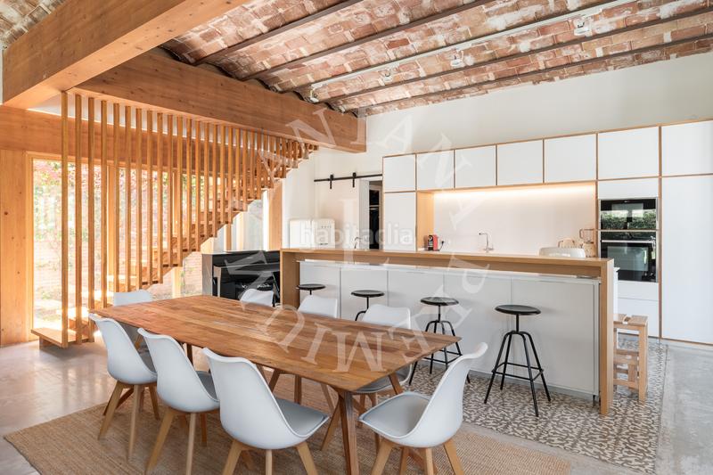 Foto 51f32be2-b9c8-4d89-ae72-a95f694506da. Maison avec chauffage parking dans Sarrià Barcelona