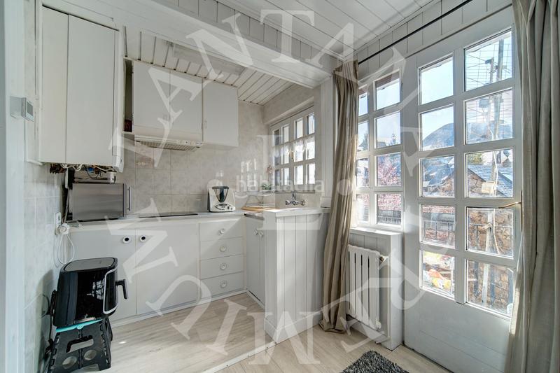 Foto 3e61ede4-9458-4172-a72a-e1692441348b. Chalet con camino riscaldamento parcheggio piscina in Naut Aran