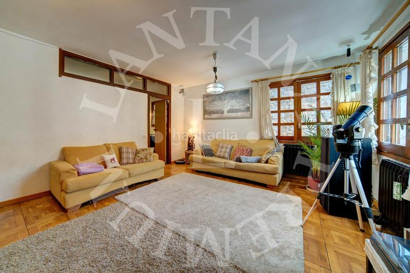 Foto 699e8d81-bfae-4840-a87c-224340642066. Chalet con camino riscaldamento parcheggio piscina in Naut Aran