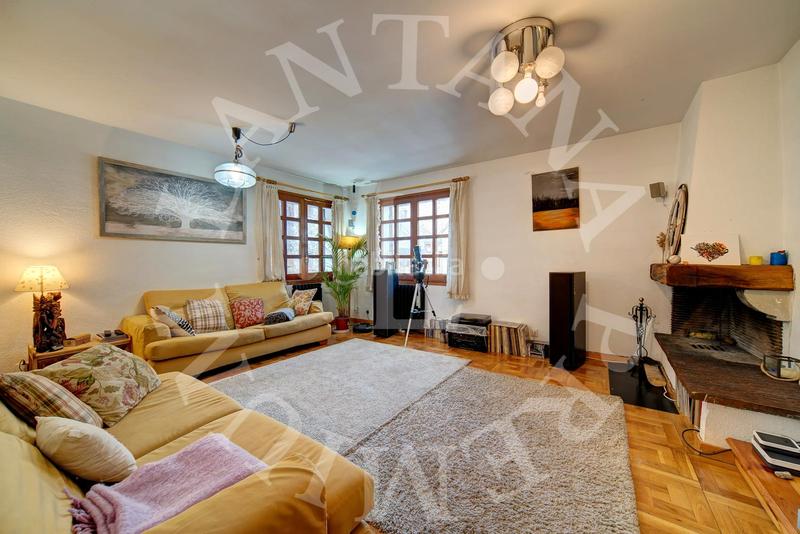 Foto e77be37b-2ee5-422f-9eaf-9fe4c820714d. Chalet con camino riscaldamento parcheggio piscina in Naut Aran