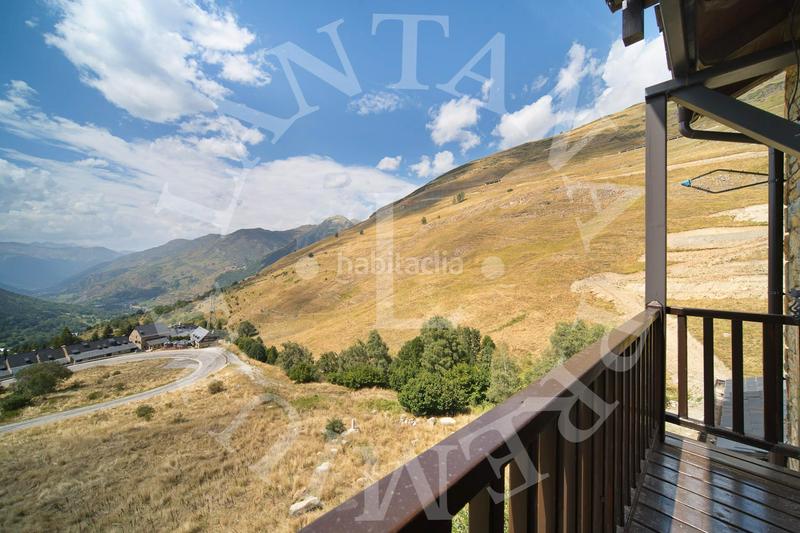Foto a1b6ca8c-b5d1-48f2-ba4b-d5c4646a27d9. Casa adossada a a beret s/n a Baquèira Naut Aran