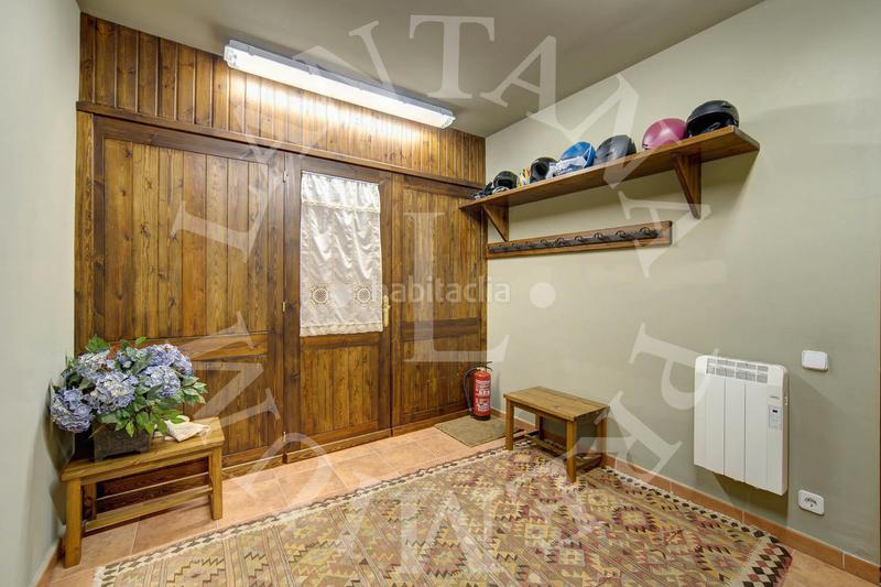 Foto b4204f8d-6e14-4cfc-9634-08c1ae7ba9d5. Casa adossada a a beret s/n a Baquèira Naut Aran