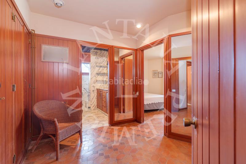 Foto 17f2a560-c3d1-423a-8dd4-43df5dcefd18. Casa con camino riscaldamento parcheggio piscina in Sant Andreu de Llavaneres