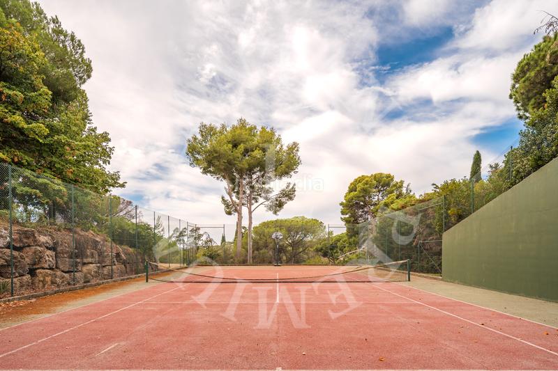 Foto 59e9233e-3f20-44d3-844b-3694fe629076. Casa con camino riscaldamento parcheggio piscina in Sant Andreu de Llavaneres