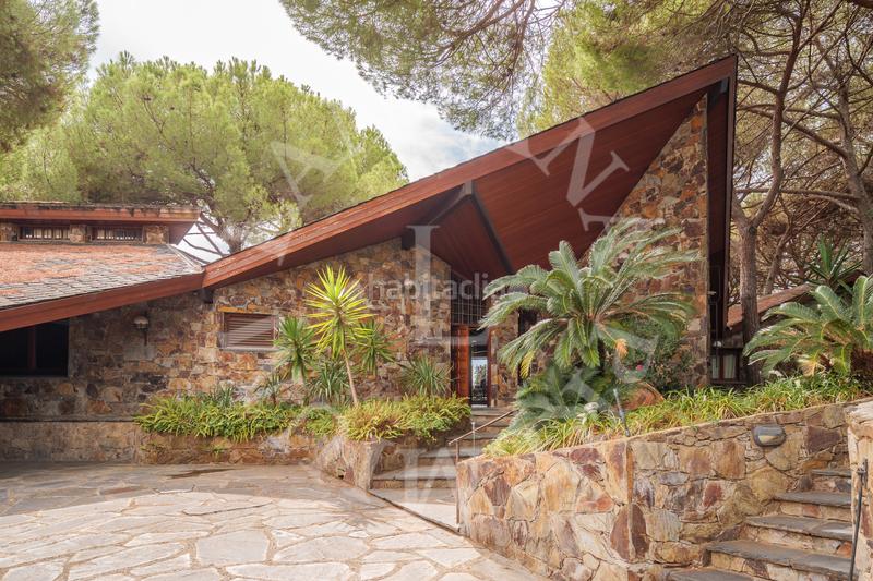 Foto 8165482f-6aaf-4f9f-a6a7-84e5b8709542. Casa con camino riscaldamento parcheggio piscina in Sant Andreu de Llavaneres