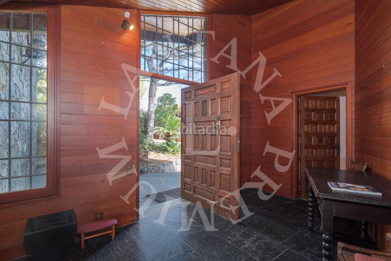 Foto a437ee69-ed5d-45a8-b0dd-f3eba4bb1d94. Casa con camino riscaldamento parcheggio piscina in Sant Andreu de Llavaneres