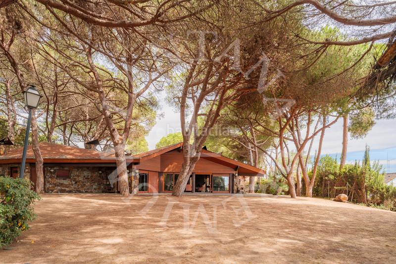 Foto a5af1065-d04b-4522-9fd2-1e515a797e5a. Casa con camino riscaldamento parcheggio piscina in Sant Andreu de Llavaneres