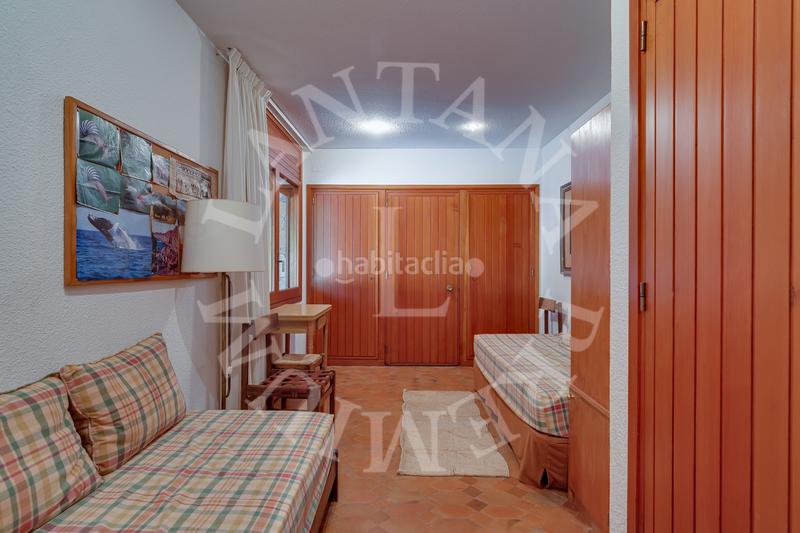 Foto cb5f89c8-f922-44b2-9535-98d23c881d2b. Casa con camino riscaldamento parcheggio piscina in Sant Andreu de Llavaneres