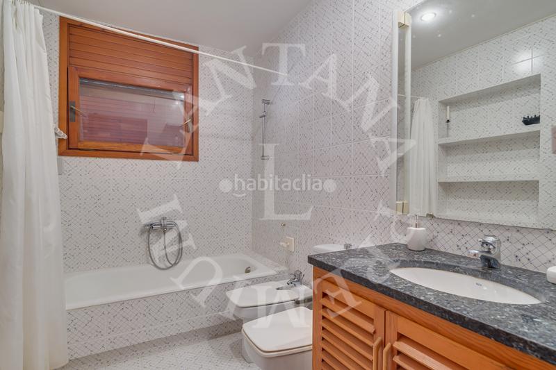 Foto db1e31a9-679f-4c03-81e8-79851a773597. Casa con camino riscaldamento parcheggio piscina in Sant Andreu de Llavaneres