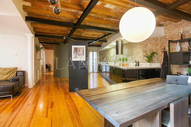 Foto aba84ff5-5874-447c-b853-8ad54708eaec. Appartement avec chauffage dans Gòtic Barcelona