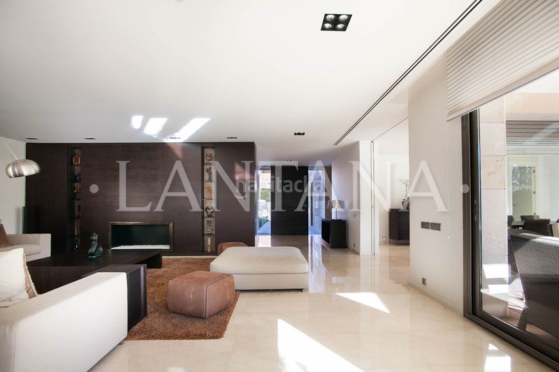 Foto 48e5320e-5575-4a1d-90ab-ecf357595e32. Casa amb calefacció aparcament piscina a Pedralbes Barcelona