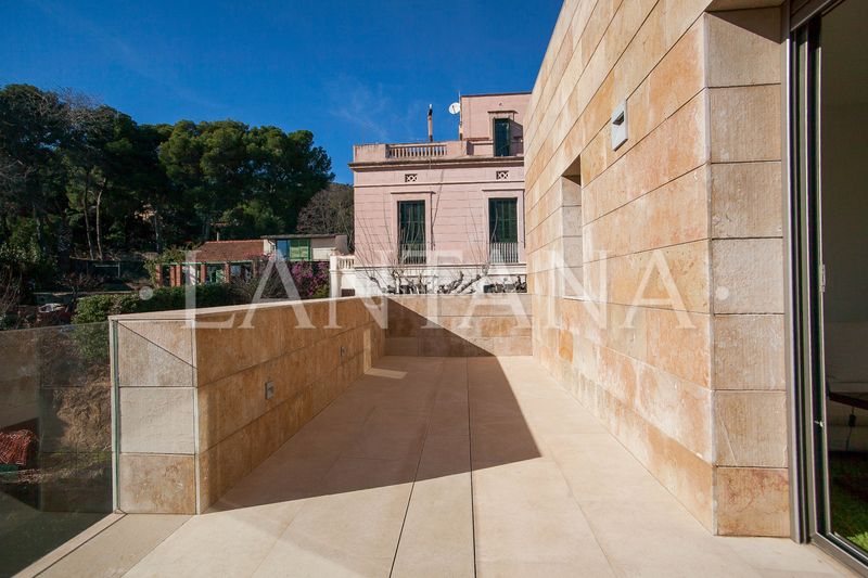 Foto 86a3666f-9114-434d-8d56-4d43b8249c4b. Casa amb calefacció aparcament piscina a Pedralbes Barcelona