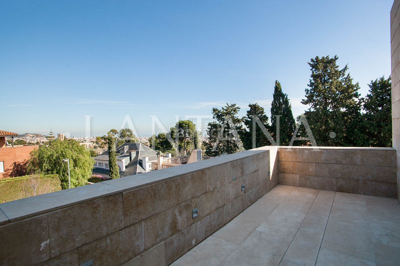 Foto 95066dfb-5056-4ee9-bf43-b73f6ba693e5. Casa amb calefacció aparcament piscina a Pedralbes Barcelona