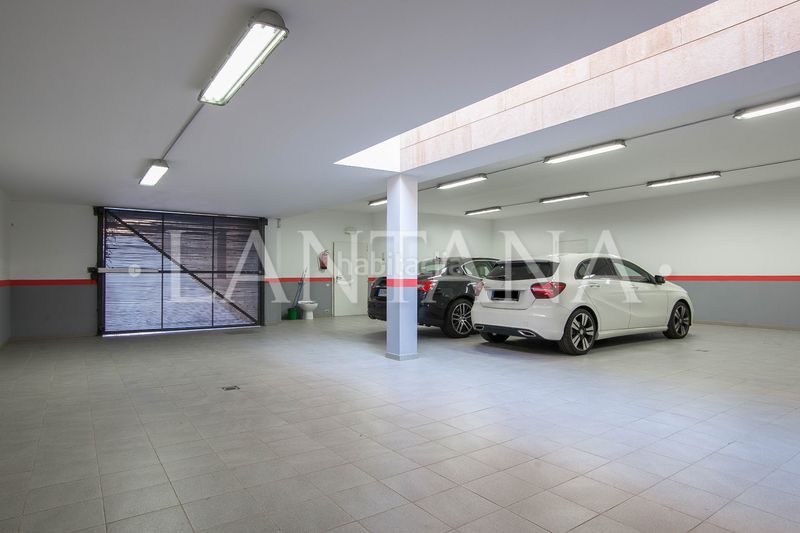 Foto b81e093e-16b6-4061-9ddf-9a3d99efde51. Casa amb calefacció aparcament piscina a Pedralbes Barcelona