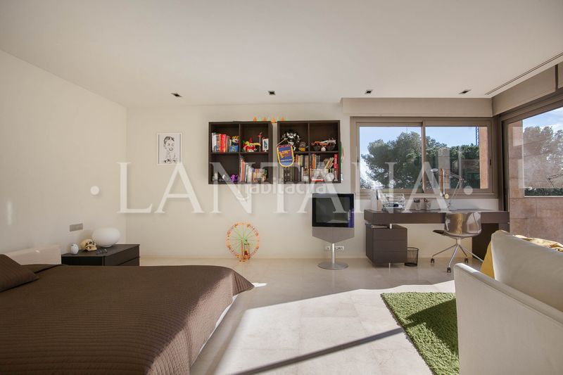 Foto e51fb501-ee55-414e-9b63-4c28af4ccf38. Casa amb calefacció aparcament piscina a Pedralbes Barcelona