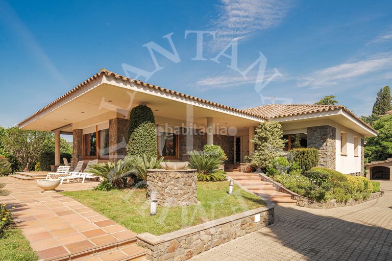 Foto 1da82425-51a6-4eaa-9b2d-75407ef7b7b3. Casa amb xemeneia calefacció aparcament piscina a Garriga (La)