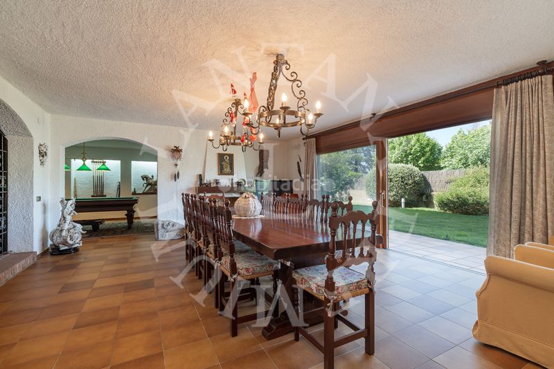 Foto fe62ea31-d513-4617-9159-1fb234c65569. Casa amb xemeneia calefacció aparcament piscina a Garriga (La)