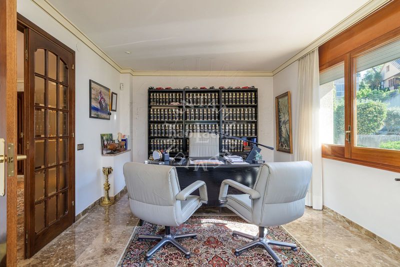 Foto 42e14fce-338c-445e-a396-7f1d32ac040f. House with parking in Centre Garriga (La)