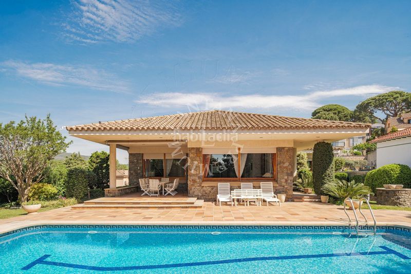 Foto 8ff56792-5d7f-4f7b-8b0c-9ea6a24b2bad. House with parking in Centre Garriga (La)