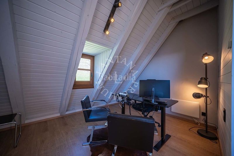 Foto a46b566f-0b43-43e7-8ff0-fc7f71fcb040. Casa amb calefacció aparcament a Garòs Naut Aran