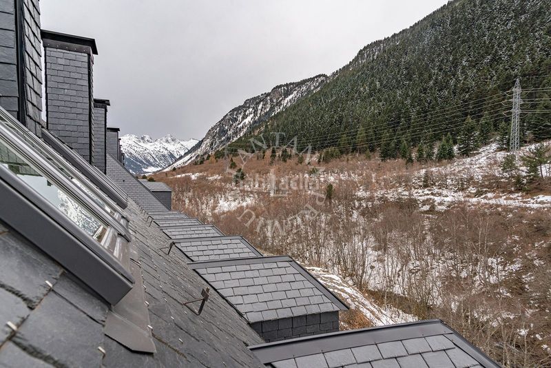 Foto d7538b5d-e3a6-4407-805b-de28410be68e. Casa amb aparcament a Baquèira Naut Aran