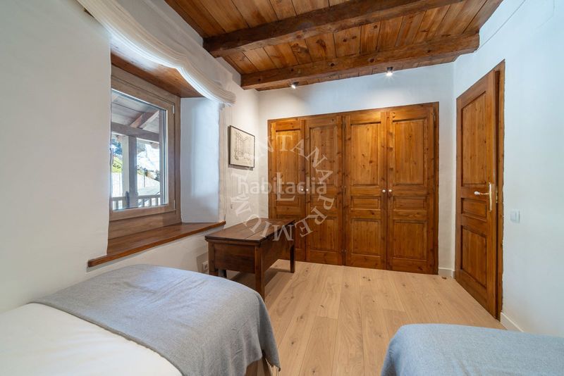 Foto c8cec62e-2a76-485e-8ef0-c7e85eebf0d9. Casa amb calefacció a Baquèira Naut Aran