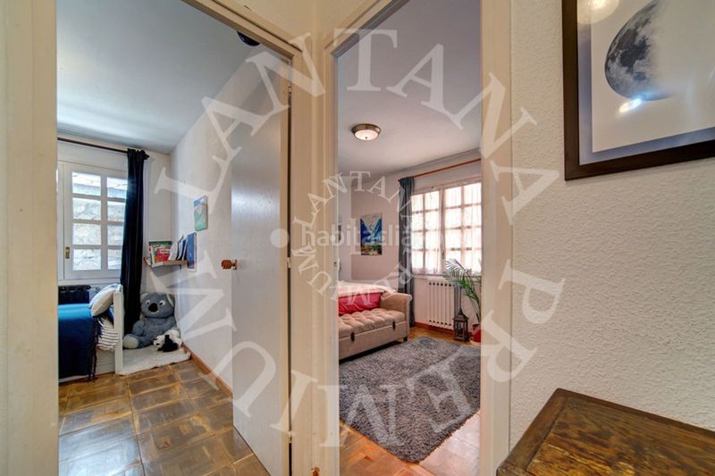 Foto 2b92c703-37dd-4338-a0ee-0fb3c5a610f4. Casa amb aparcament a Salardú Naut Aran