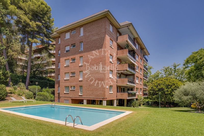 Foto 7afb2df0-00eb-4a9b-a4d8-d15e7806850c. Pis amb aparcament piscina a Pedralbes Barcelona