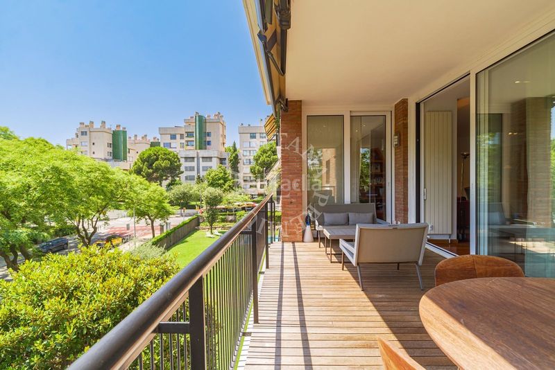 Foto a4e691e3-7dc4-4697-8671-51c7972734a0. Pis amb aparcament piscina a Pedralbes Barcelona
