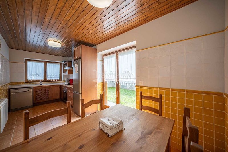 Foto 4beaeb10-b09c-4f94-8605-d20785defd41. Casa  con jardin, parking y vistas en la zona alta de Vielha en Vielha e Mijaran