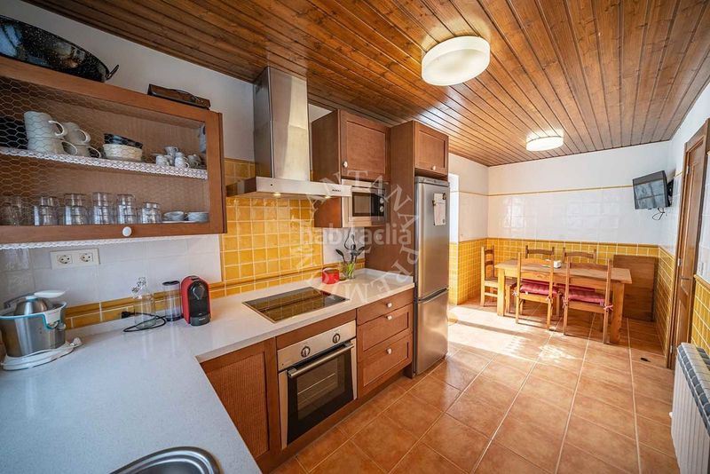 Foto da529774-95b3-42e1-ae0b-efb9e9e860fe. Casa  con jardin, parking y vistas en la zona alta de Vielha en Vielha e Mijaran